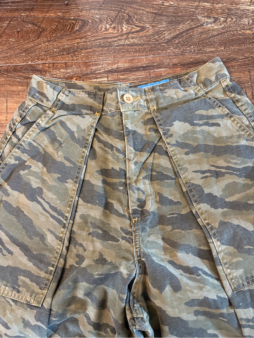 Imogene and Willie Service Trouser 28 Camo Brushstroke Camo NWT - Picture 10 of 16